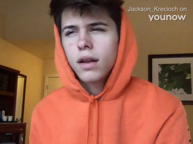 1DLooovvee's tweet photo. 🔴 LIVE @JacksonKrecioch on #YouNow https://t.co/LI8PtakYu6 https://t.co/hN2u3amD9P