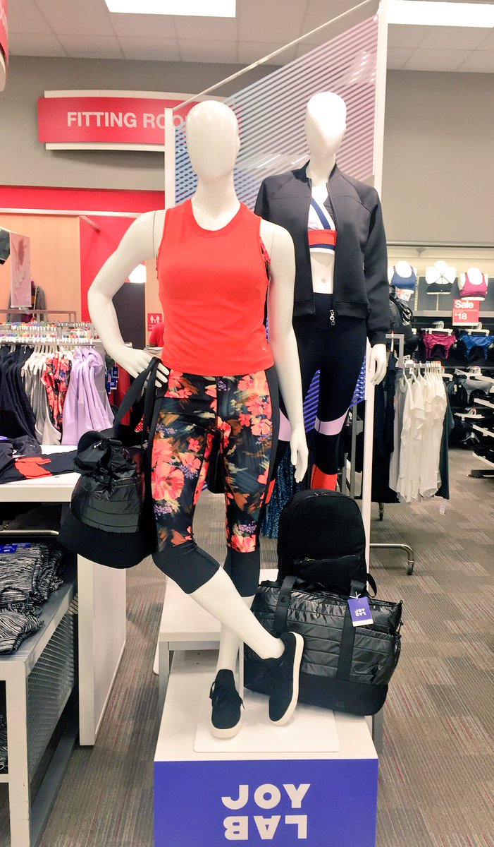 KarlaVMTL's tweet photo. JoyLab is now at #0966! 💪🏽👟😍Stylish &amp; affordable athletic wear that you can wear anywhere - yes, please! #TargetStyle #oneofeachplease 🛒 https://t.co/R1jzGKk7N2