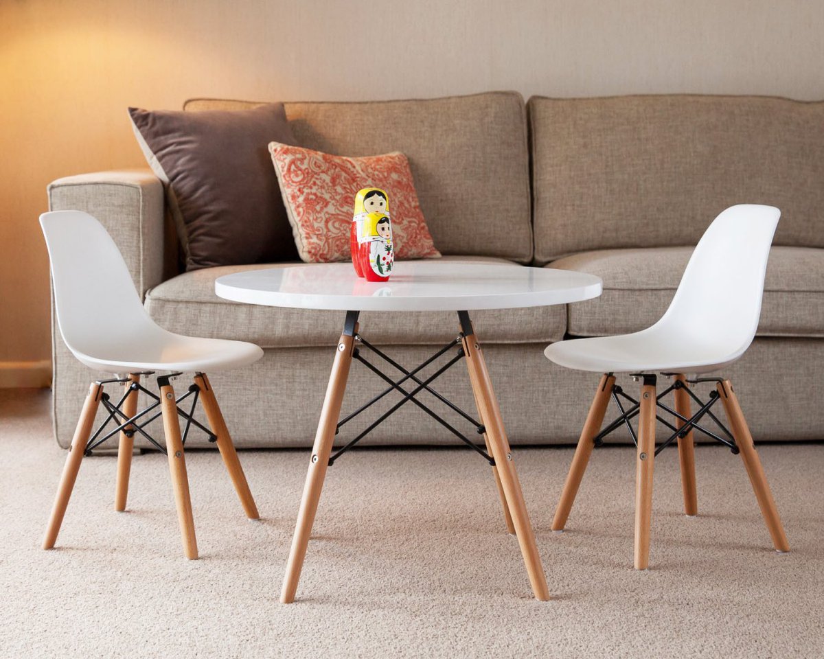 Han llegado! Las sillas y mesa kids.
tpd.cl/familia/kids/