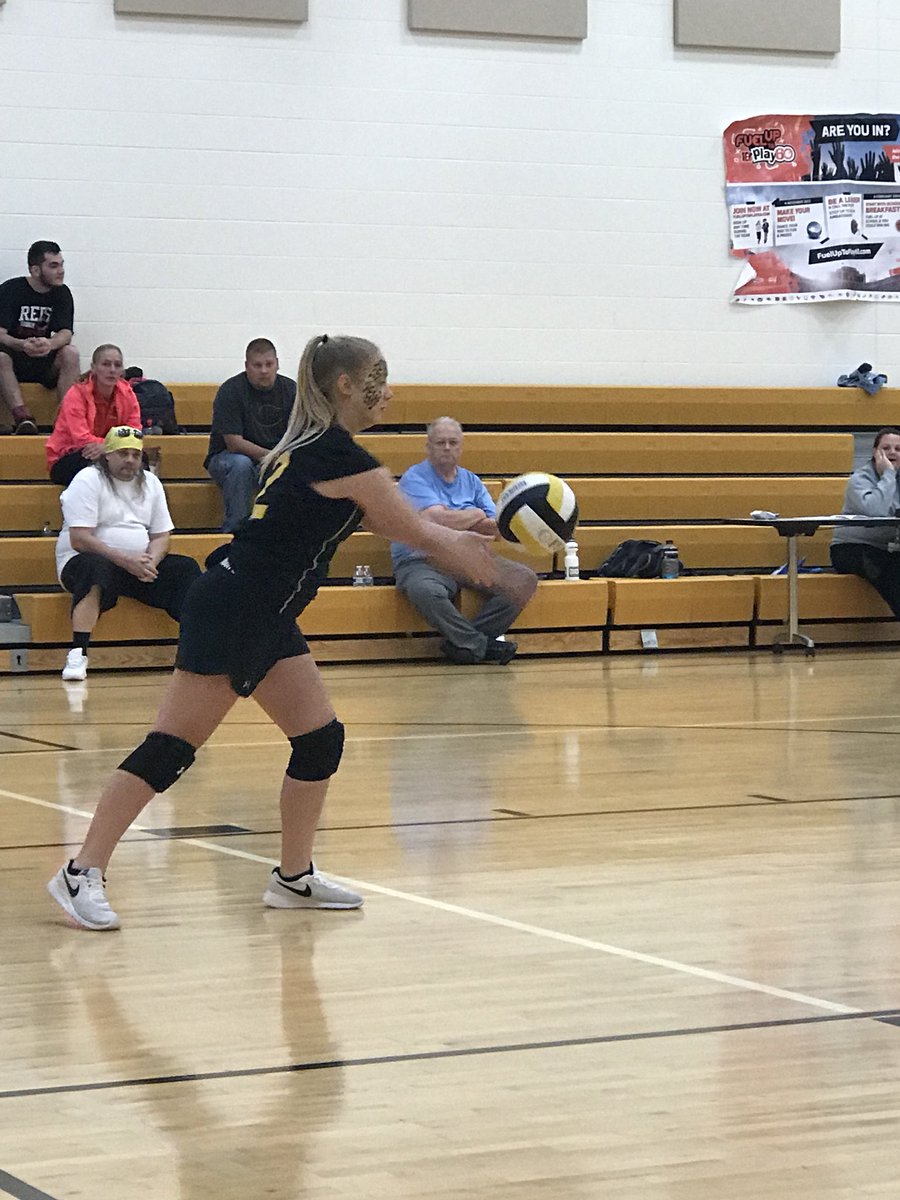sowders_jamie's tweet photo. Congrats to the SP Jags Volleyball team for winning two games tonight to stay at the top of the rankings. #SPJagPride https://t.co/ySG9Ux2Gv4