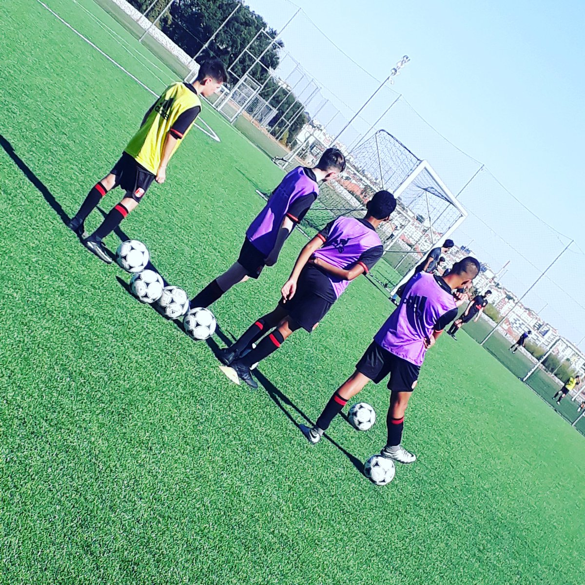 coerverleinster's tweet photo. Benfica Coerver Elite squads arrive at the Caxia Futebol Campus for their first day of the programme #coerverSLB #highperformance https://t.co/3RGBYlw7DR