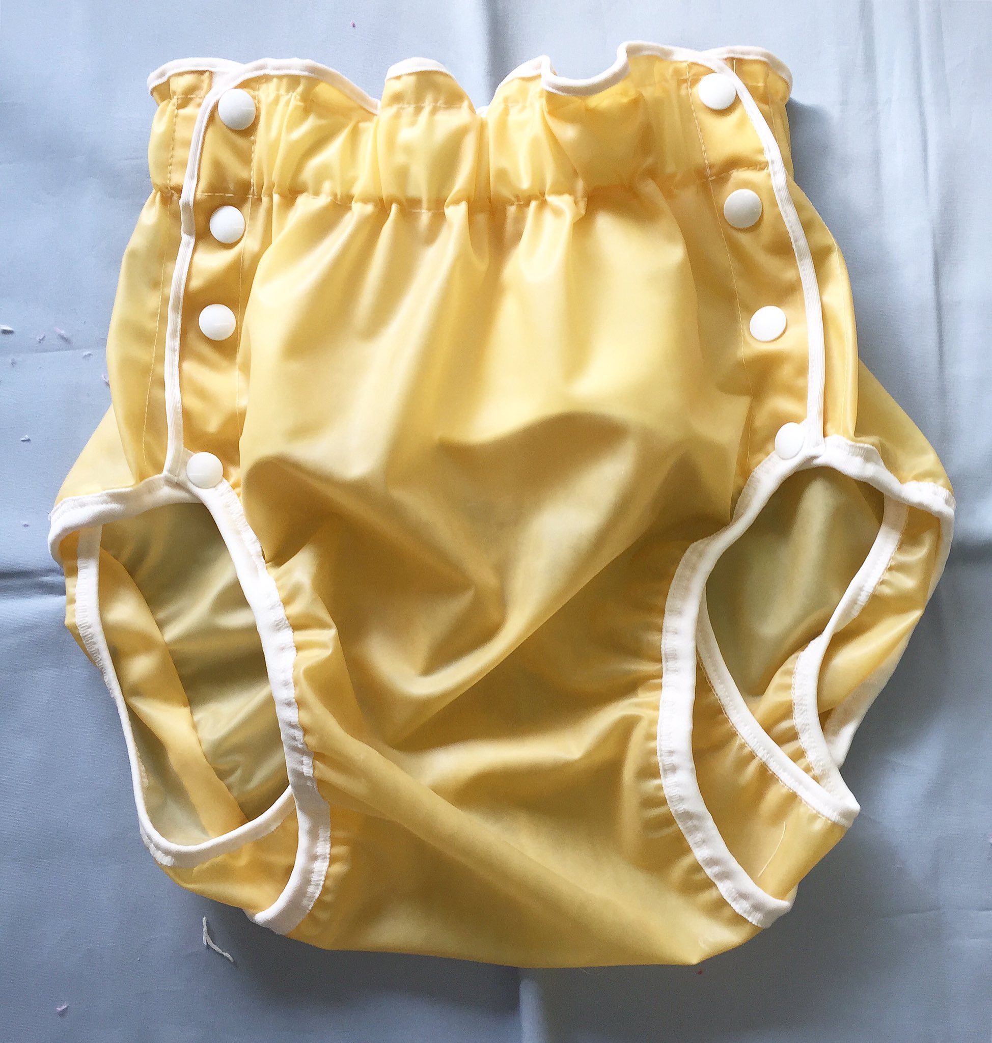 おむつカバー　ゴム　大人 