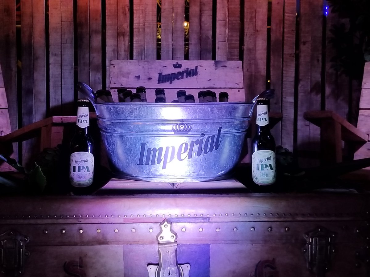 mundocerveza's tweet photo. Estamos en el lanzamiento de la nueva #IPAImperial @ImperialARG https://t.co/2zUnQziboG