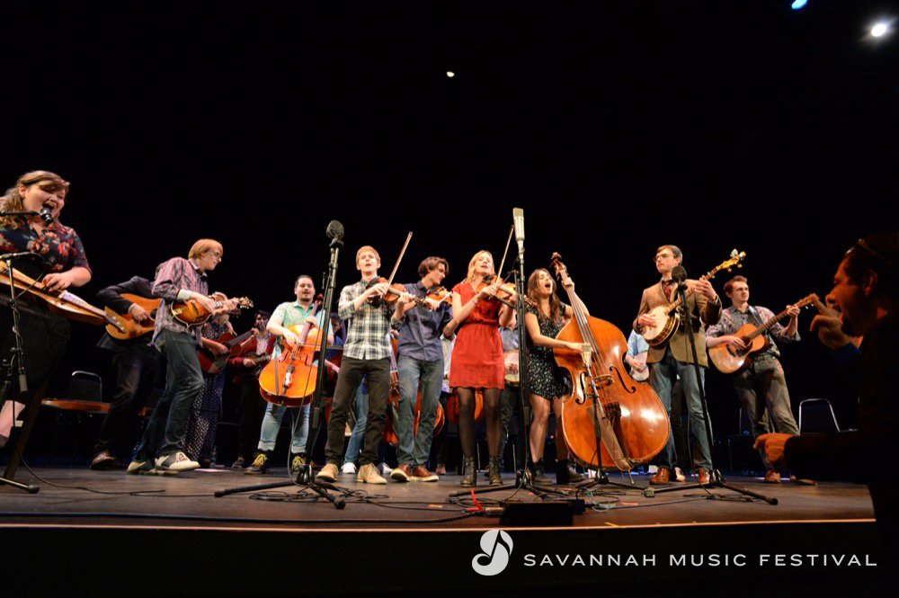 SMFeducation's tweet photo. 🚨 Calling all string players ages 22 &amp; under: 🚨 Applications for #AcousticMusicSeminar (#AMS2018) are now open at https://t.co/TkJUR5BimS! https://t.co/frOyMEAUIp