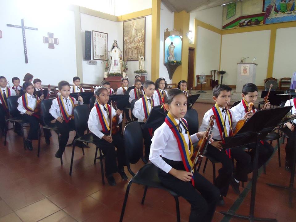 SistemaGuarico's tweet photo. El #ProgramaOrquestal es un proyecto de formación basado en la práctica colectiva de la música, dirigido a niños, niñas y jóvenes #ElSistema https://t.co/RYN14J97ku