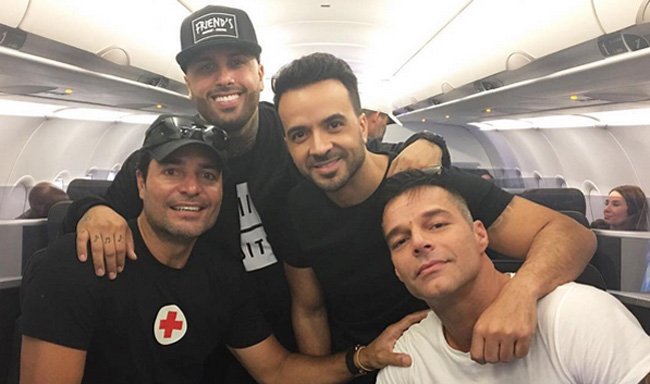 Ricky Martin, Chayanne, Luis Fonsi y Nicky Jam viajaron juntos a Puerto Rico para brindar su ayuda. Mirá las fotos> ow.ly/TWxd30fAaok