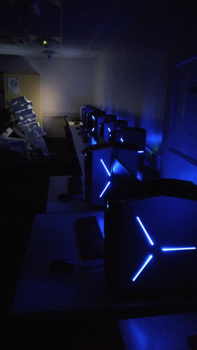 Luke_Sinclair_'s tweet photo. Many new computers installed for @HighburyCompute thanks @Alienware for the new lights xD https://t.co/DmsYPokaQU