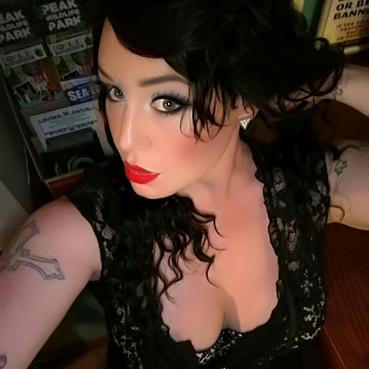 lexilove2709's tweet photo. #NewProfilePic https://t.co/WsQpVML38M
