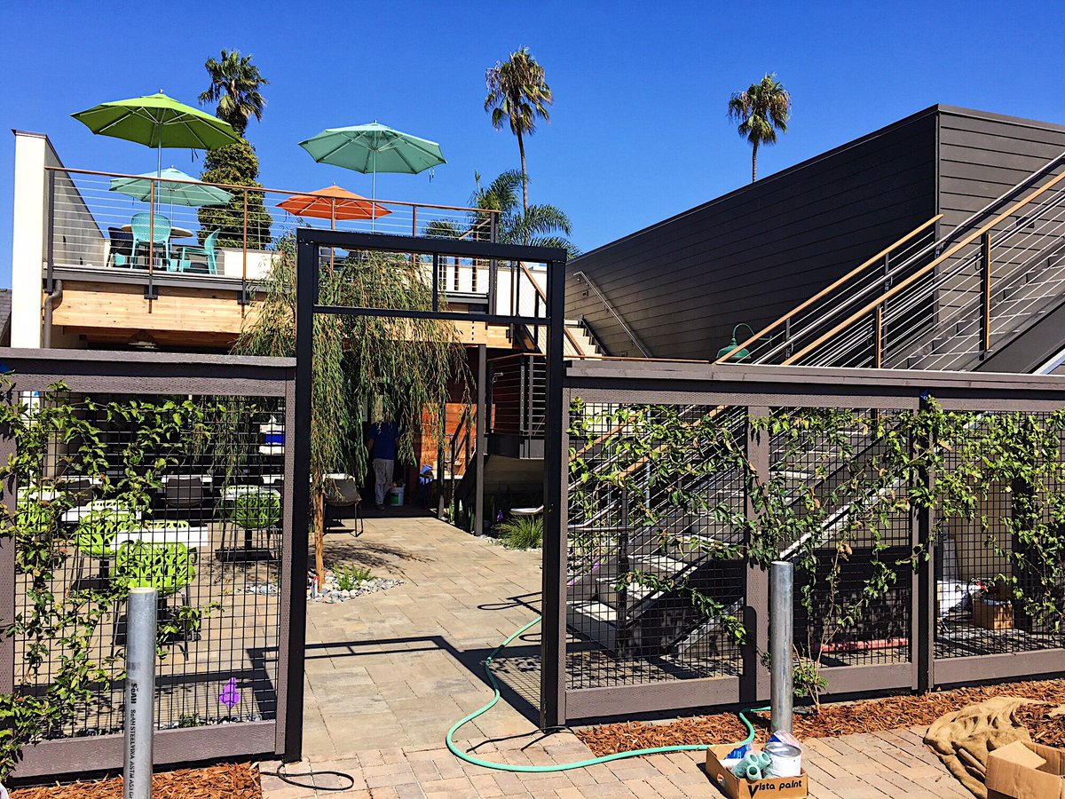 RowanElectric's tweet photo. Exterior of our OB People project with #TSAContracting #SanDiego #electricians #construction #Coop #community #RowanElectric https://t.co/p1IYO2olWI