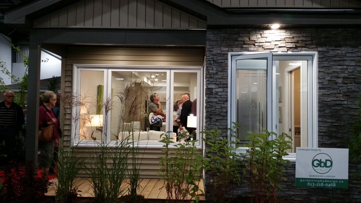CHoOttawa's tweet photo. The #FallHomeShow may be over, but you can still ask questions about Coach Homes! Check out our website at https://t.co/eIfvXyRlXK https://t.co/twDps3tyUi