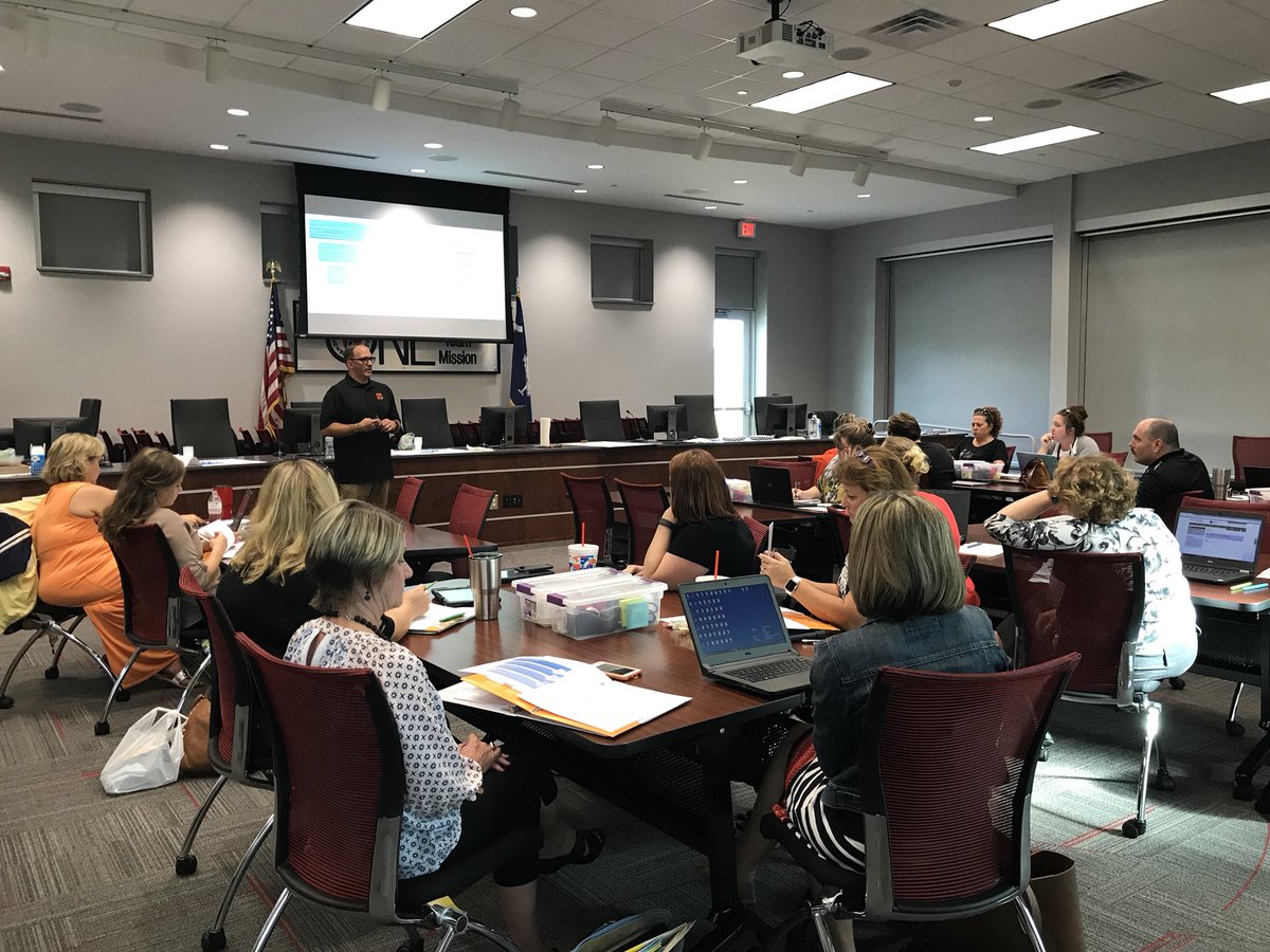 CERTL_WFUSOM's tweet photo. We are back in Newberry, S.C. today for coaching and Day 3 of Inquiry-Based Learning Training - the Problem-Based Learning experience! #PBL https://t.co/bClRFzCriY