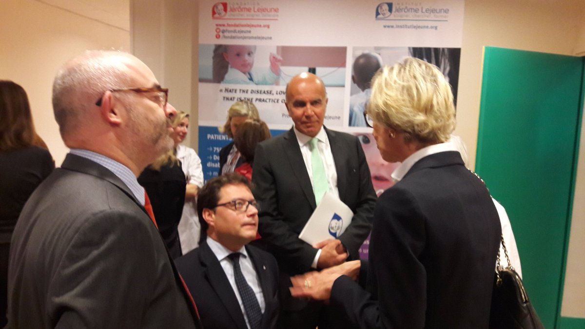 pierredeniziot's tweet photo. Au lancement de l'étude clinique #Respire21 @FondLejeune @hopital_necker. Tout mon soutien à ce projet prometteur! https://t.co/SnrRNd86bi