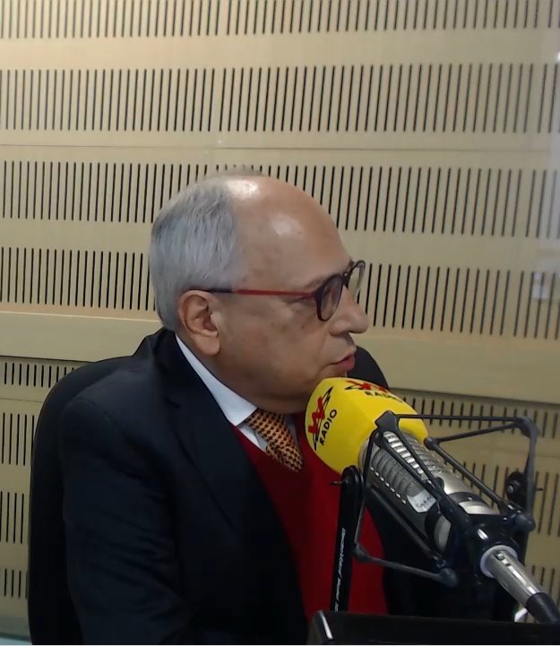 WRadioColombia's tweet image. "En el gobierno de Santos roban y cantan y no pasa nada, pero al exministro de Uribe le clavan 17 años" José Obdulio bit.ly/2yla8Nq