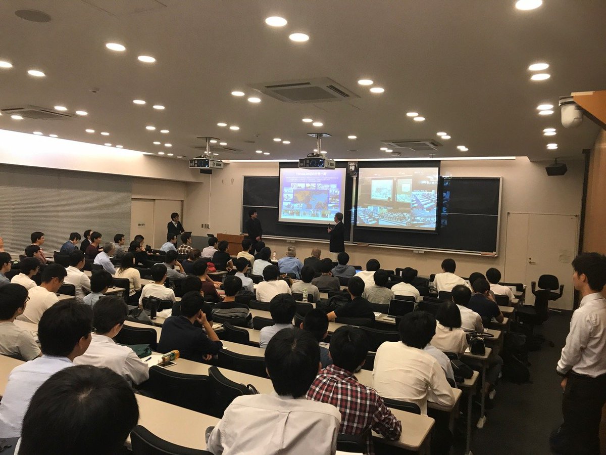 hondajet's tweet photo. Great turnout at Tokyo University for the lecture by HondaJet inventor Michimasa Fujino, who was joined by @80days80stays's Julian MacQueen! https://t.co/AlzWoFIIif