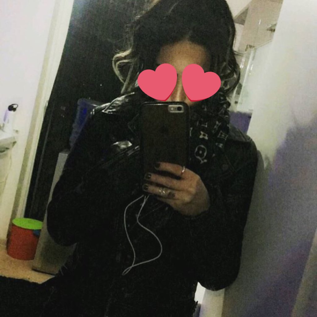 Defne (@bisexdefne) on Twitter photo 