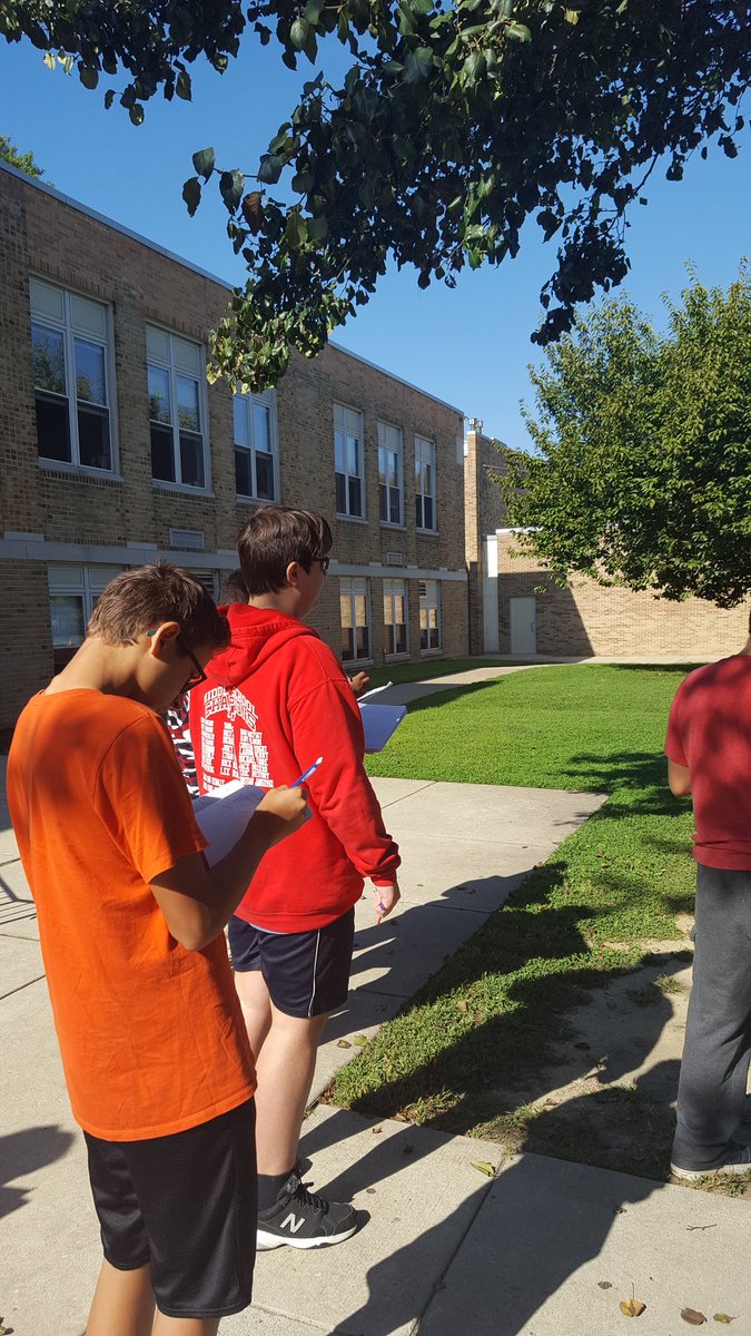 MrsFisher_Sci's tweet photo. #opsbio students not just standing around. Data collection of biodiversity at #opsedu. Life is everywhere! https://t.co/Npgpqb9oZk