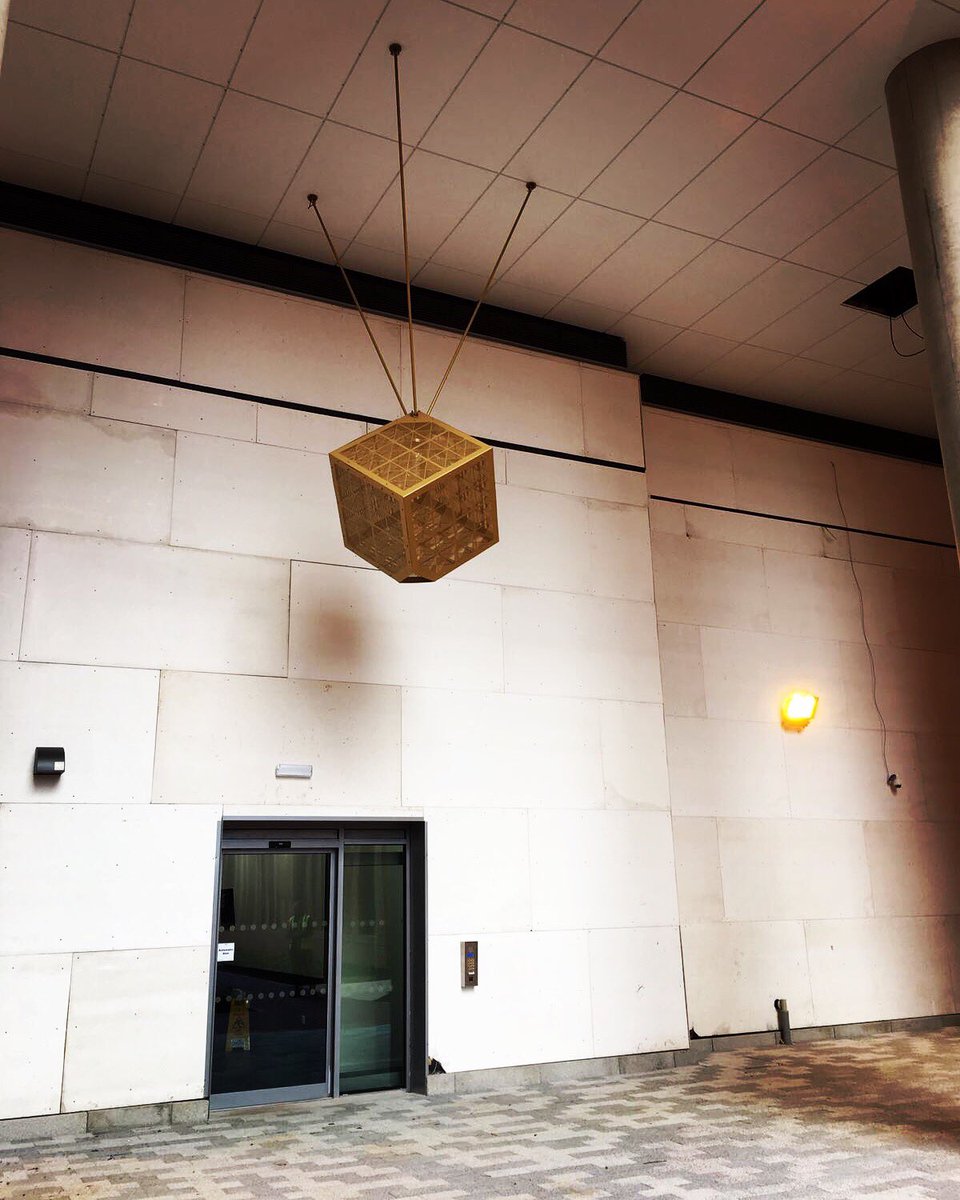 lukeartingstall's tweet image. #cuboiddesign #lightingdesign #luminairedesign #belgradeplaza #raisingthecubes #excitingtimes @SimpsonHaugh