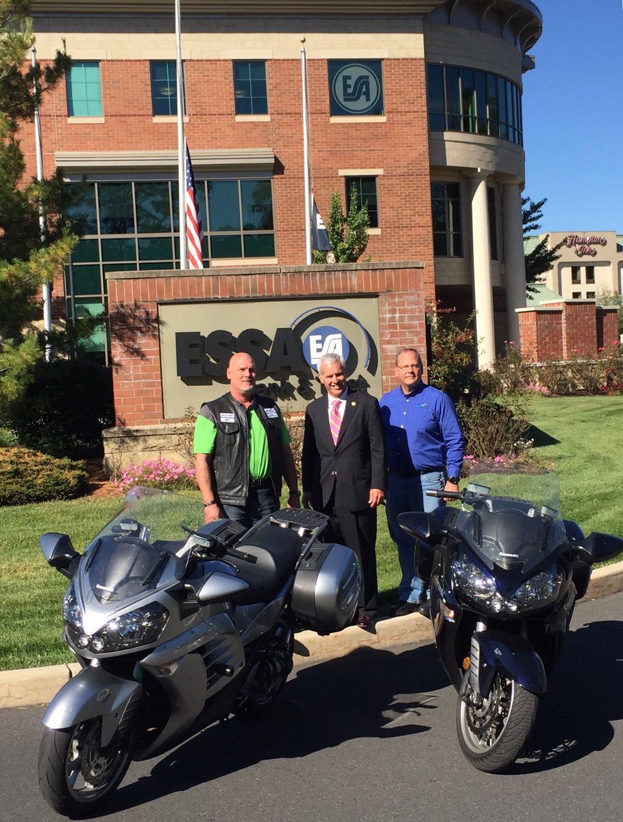 PaCommBankers's tweet photo. That’s a wrap on the inaugural day of #RollingForRepeal. Thx for all the support. Looking forward hitting the road again in 2 weeks! @ICBA https://t.co/VJmR6Yeqs0