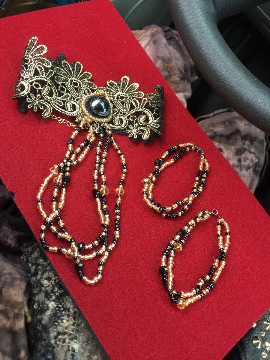 HouseOfNique's tweet photo. @Fashionista_Day Thanks Fiorella..keep it fierce today fashionista!! thanks for the follow.🙂
#Nique https://t.co/l2v70gzpZ3