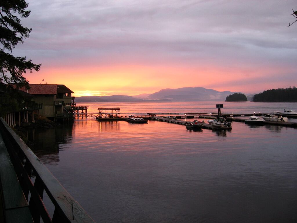 April_Point's tweet image. The sun has gone down on the 2017 season - we are officially closed. Thank you for visiting us, and see you in May 2018! #feelinggrateful