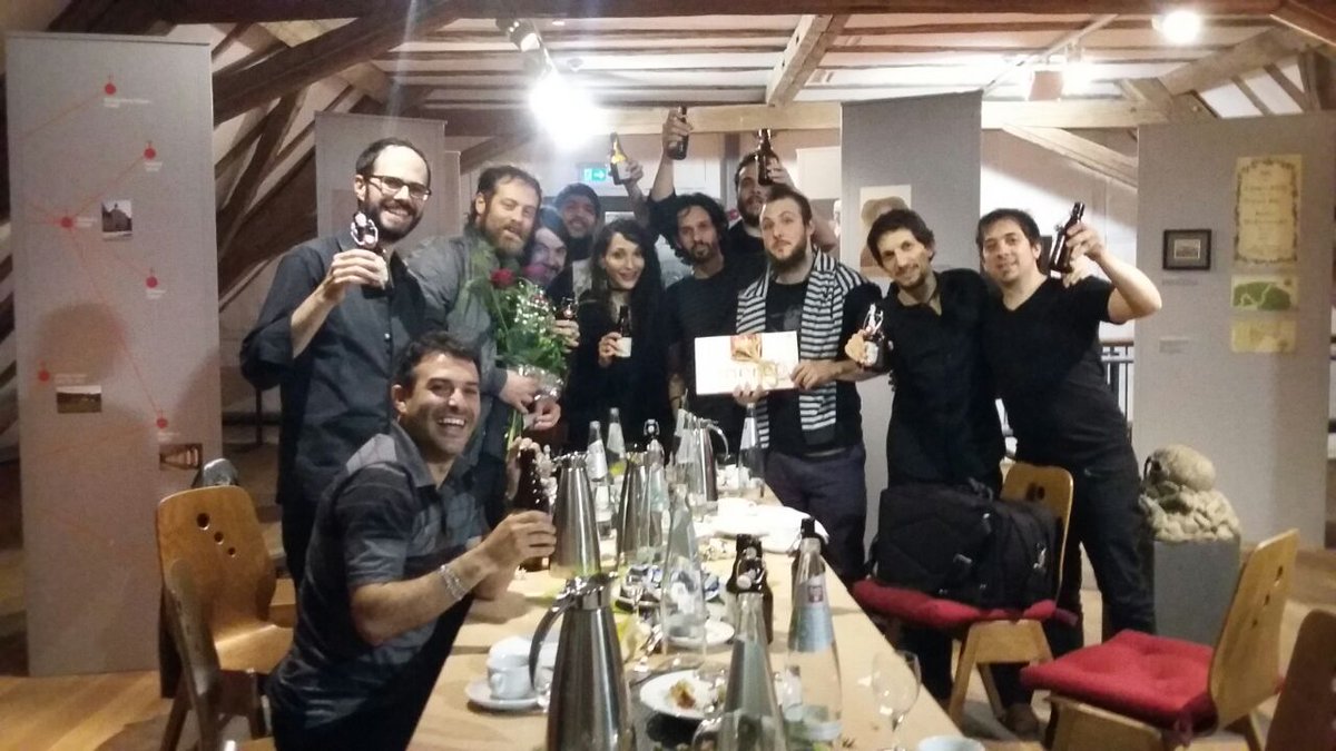 Nuestro paso por #Shwerin #Germany 🇩🇪️ 🍺
A 13 días de grabar en #AbbeyRoadStudio 🎶🤩🎧🎤🎵🎙️