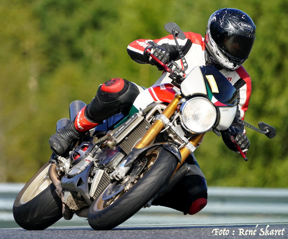 kent_samuelsen's tweet photo. Happy 25th birthday, Ducati Monster! #IrideMonster #ducati #DucatiMonster #Monster #DucatiBikes https://t.co/mB1eOQ3jyu