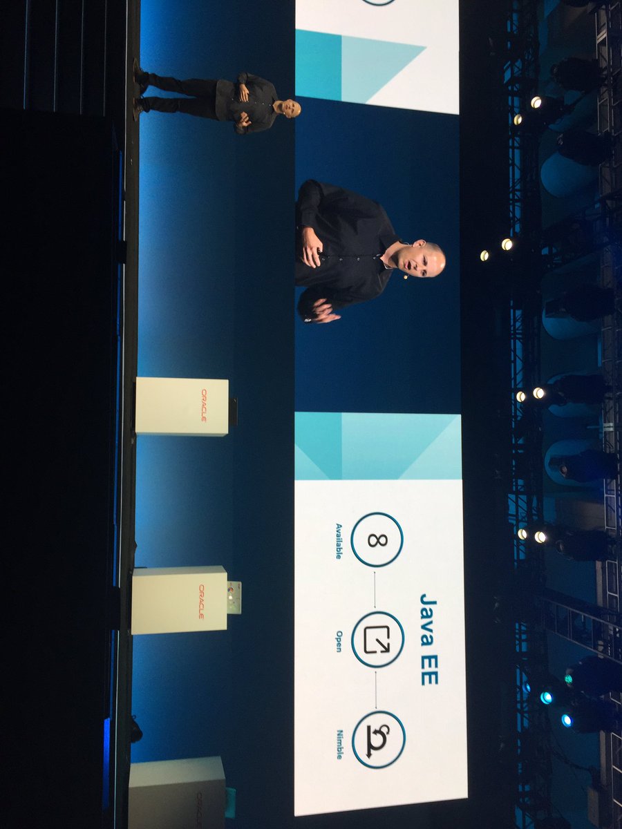 JavaOne's tweet image. Big applauds for Java EE being fully open with Eclipse Foundation