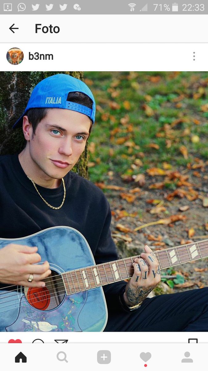 Tinmichica's tweet photo. 00:00 siete il mio desiderio più grande @BenjieFede #3disco spero di averlo presto. Abbracciarvi presto https://t.co/eySaGiLkcW