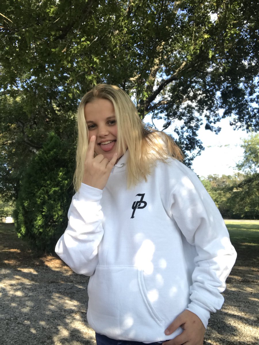 klink_madelynn's tweet photo. Got the best merch in the game @jakepaul ilysm #jakepaulmerch #merch https://t.co/YaiA9re6Ft
