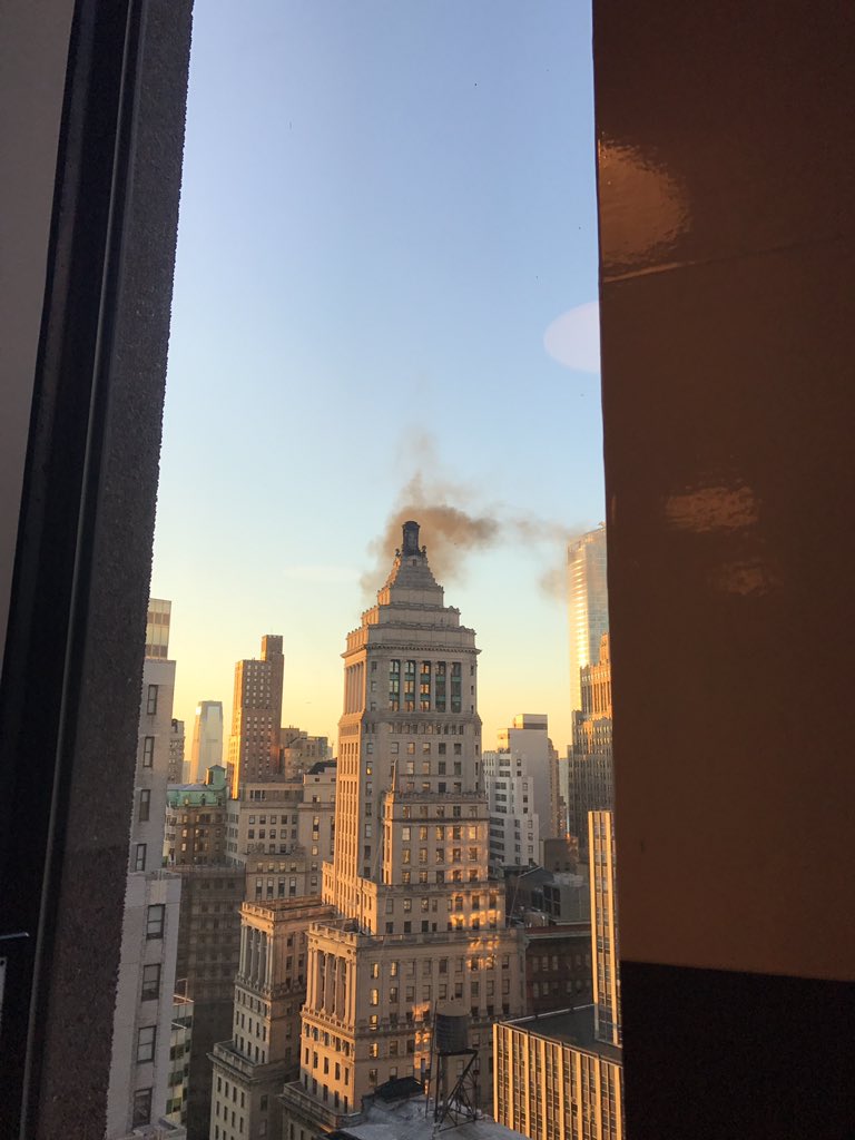 InsightOG's tweet photo. @EPA And another round of smog coming out of our neighbors https://t.co/14Byajj3AB