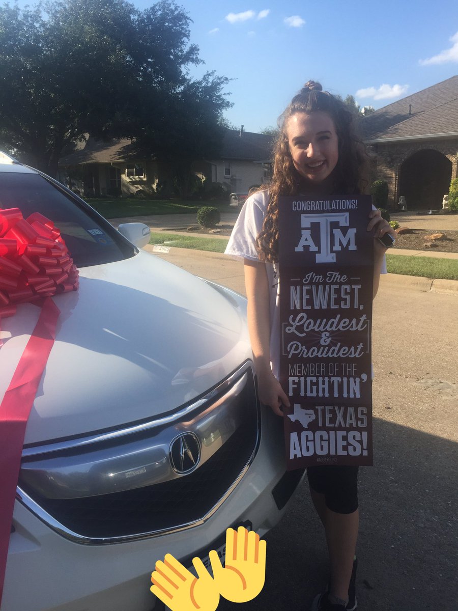 megdorsett's tweet image. OFFICIALLY THE BEST DAY EVER #aggiebound #tamu22