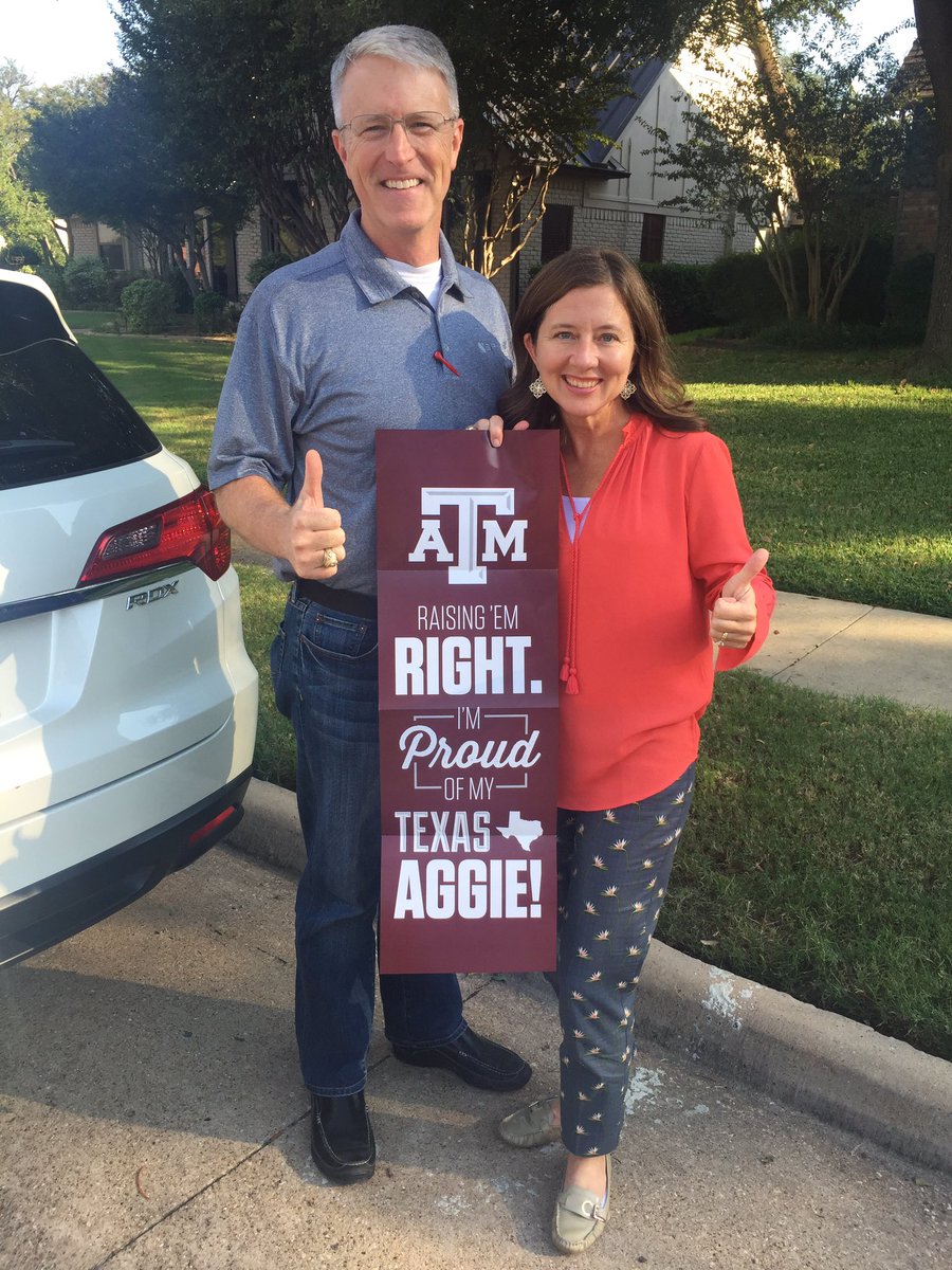 megdorsett's tweet image. OFFICIALLY THE BEST DAY EVER #aggiebound #tamu22
