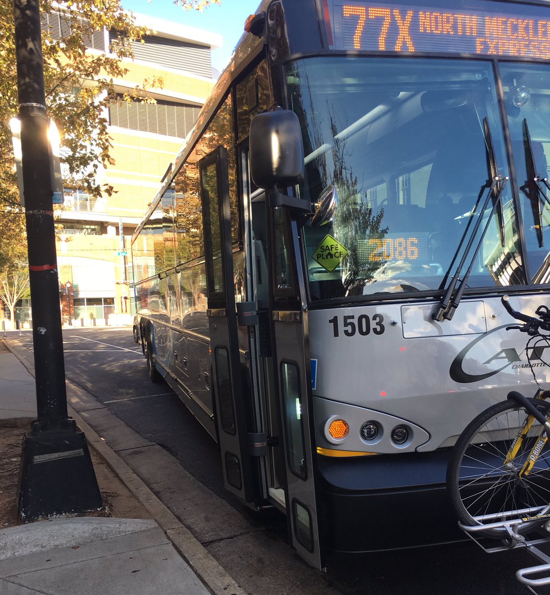 Chris_Travels's tweet photo. Rode on @CATSRideTransit newest bus today. I-77 is awesome when you can sit back and relax #charlotte #bikeonbus https://t.co/JKjLi4UGfv