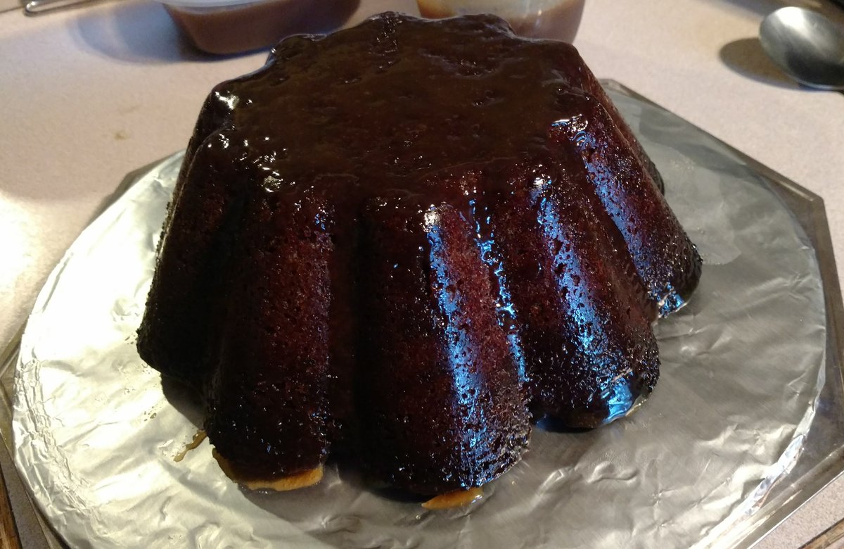 secrtsofmyapron's tweet image. #GBBOTwitterBakeAlong #PuddingWeek 
Sticky Toffee Pudding w Toffee Sauce
@thebakingnanna1 @Rob_C_Allen