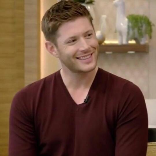 HuntersPlantao's tweet photo. Novas fotos do Jensen 😍

10 DAYS FOR SPN https://t.co/6lGEteaODD