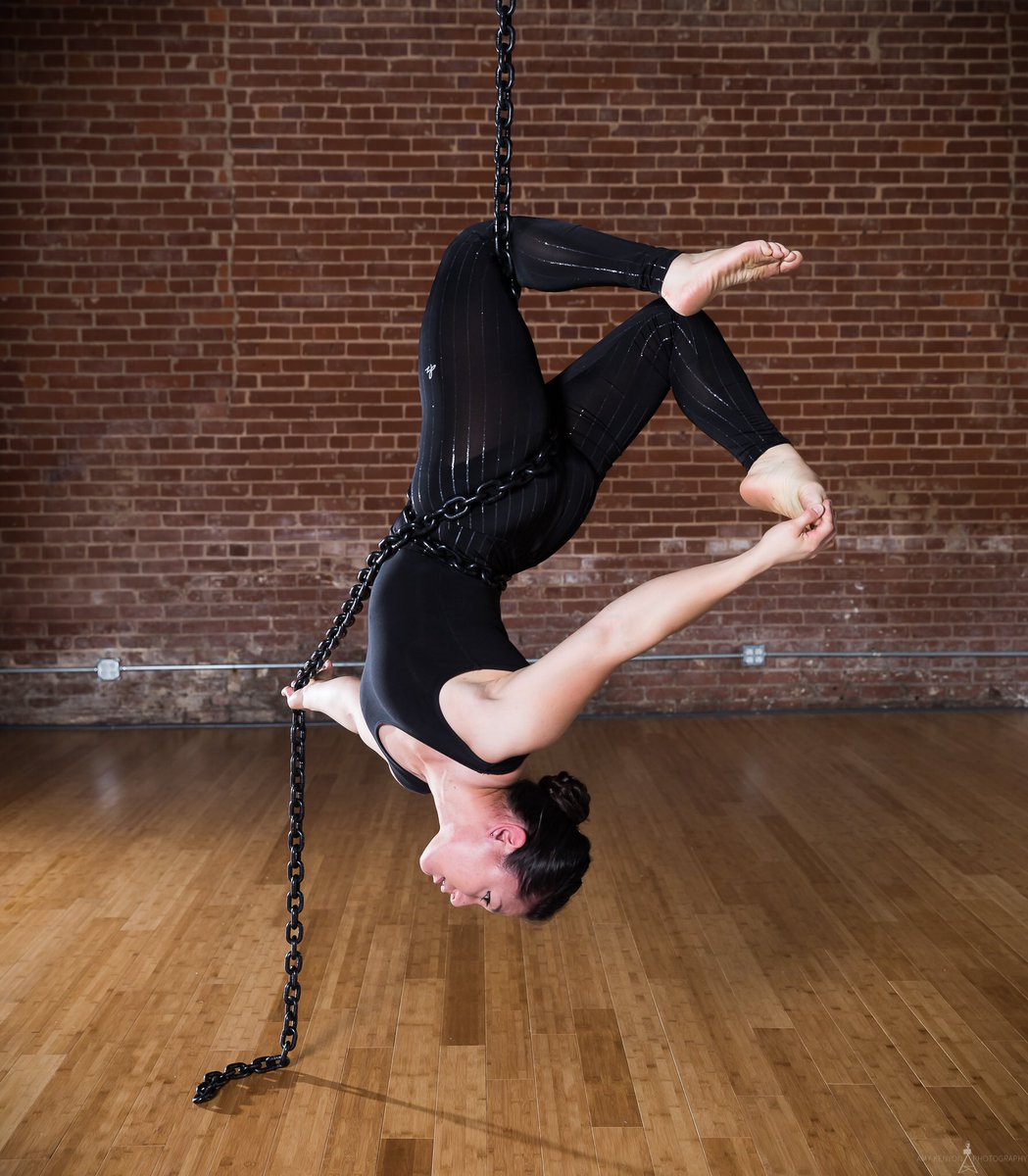 Becca. #aerialchains #aerialartist #photography #ocf #Chattanoogaphotographer #spotvenue
