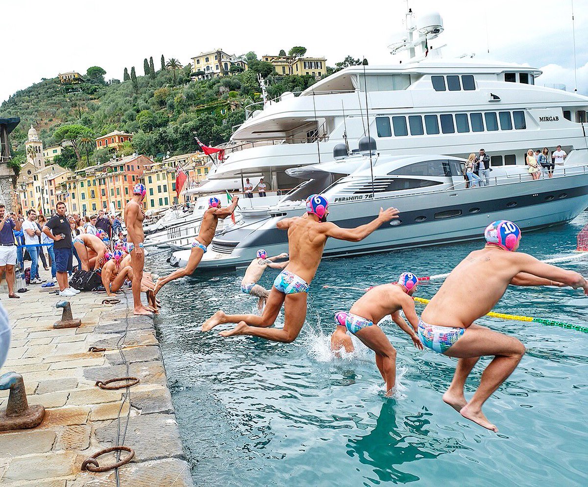 WPoloByTheSea's tweet photo. Jump in to something big today! #waterpolobythesea #portofino  #waterpolo #liguria #genoa #italy #WorldAllStars https://t.co/zd10N1Lje0