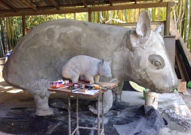 FRRR_Oz's tweet photo. We're excited about the impending arrival of Australia's newest #BigIcon in #Thallon! #WilliamtheWombat https://t.co/8EXzPwAuhG https://t.co/nsW4QFMoE5