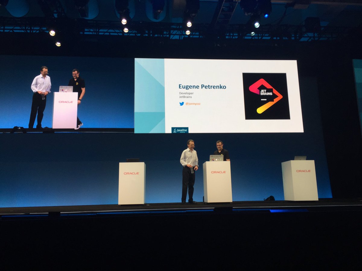java's tweet image. IntelliJ demoing modules with Java9 and migration to modules #java #JavaOne