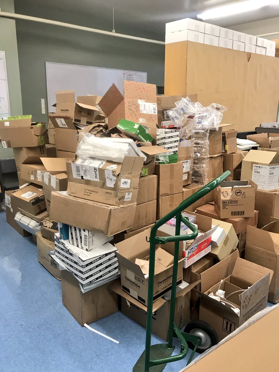 1NativeSoilNerd's tweet image. Unpacking field sampling equipment 😩 #gonnabealongnight #fieldequipment #boxesuponboxes  #lifeofasoilscientist