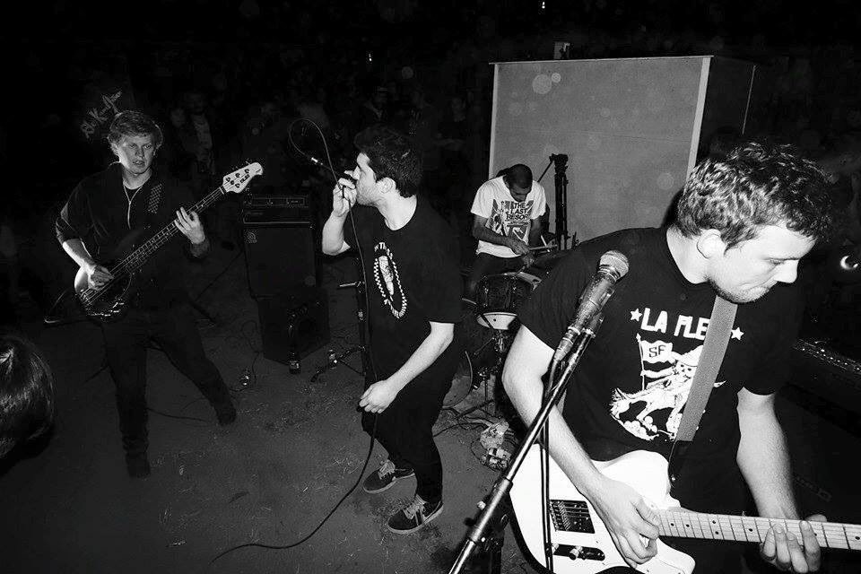 Skandalism's tweet photo. Whaddya say we play some tunes, Berkeley...? 🎃💀👀 https://t.co/fHNdx7j6TA