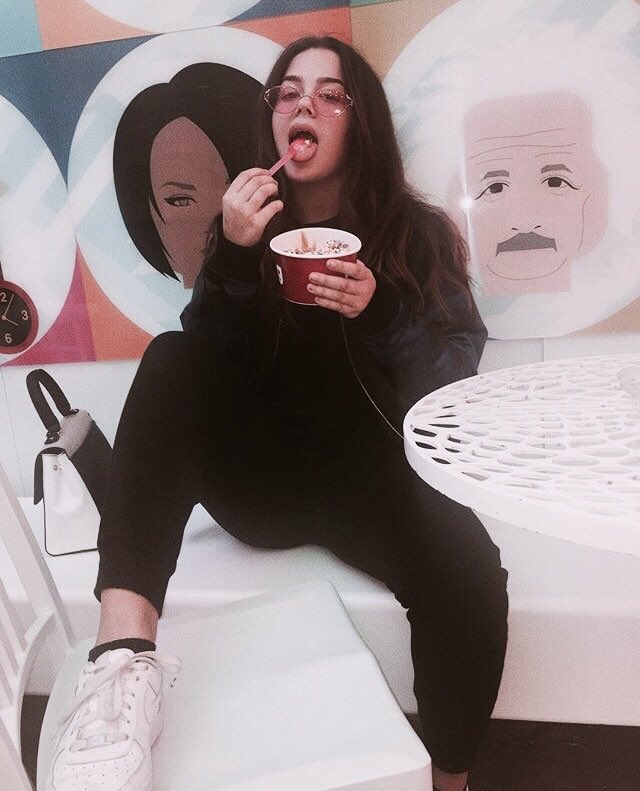 SarcasmAmour's tweet image. Ice cream with my favorite person(s).
