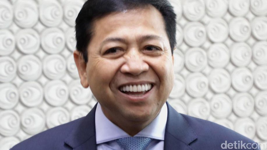 Diperpanjang, Novanto Tak Bisa ke Luar Negeri hingga April 2018 detik.id/64m7bk