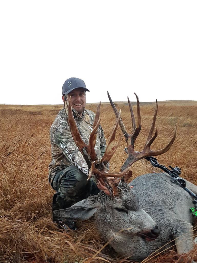 Our_____Pursuit's tweet photo. Beauty of a buck Chad! Sad we couldn't film but so appreciative of the support! #jointhepursuit #freetoque https://t.co/eOtbkUTqXv