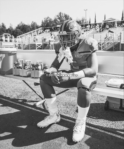 maninoa_tufono's tweet photo. ‼️Please check out my 2017 JUNIOR MID-SEASON HIGHLIGHTS‼️ We on a mission...🏴 #GODisGREAT⚡️ https://t.co/dE4dzd3PmJ https://t.co/iE5I7L1B58