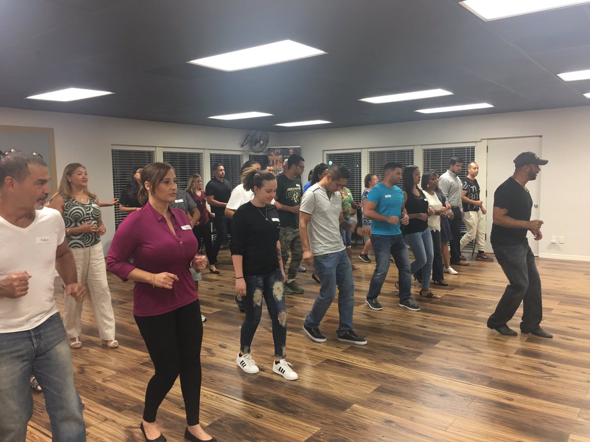 tatosalsatampa's tweet photo. Awesome turnout for the Beginners 6 weeks Salsa course, not to late to join in next week. Mondays at 7pm #TatoSalsa #on1 #tampalife https://t.co/eWyiHNwfOE