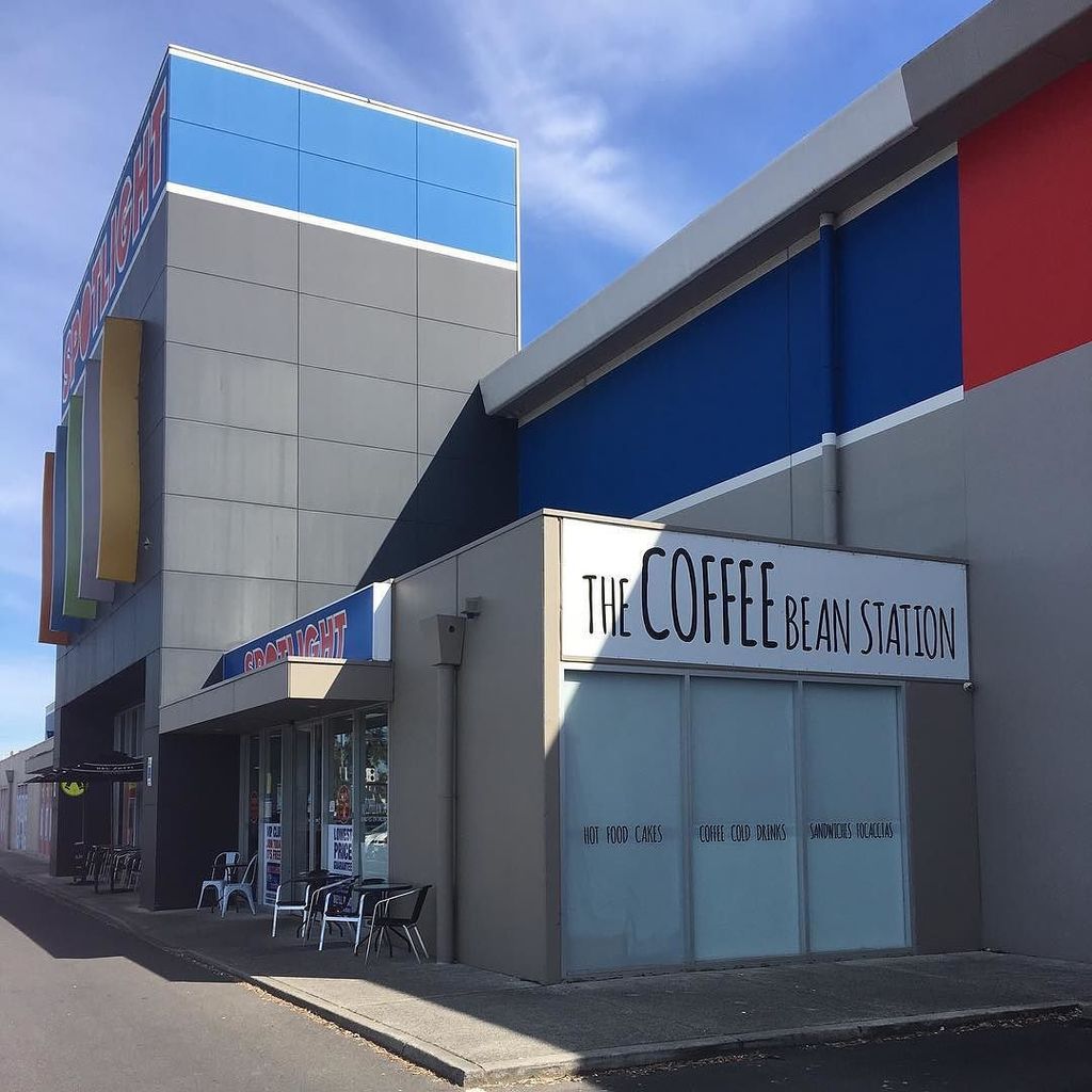 thequiltmachine's tweet photo. Holy moly #spotlight Bayswater Vic what the!! https://t.co/YbdNDeJLrn https://t.co/zVmkJ01N7N