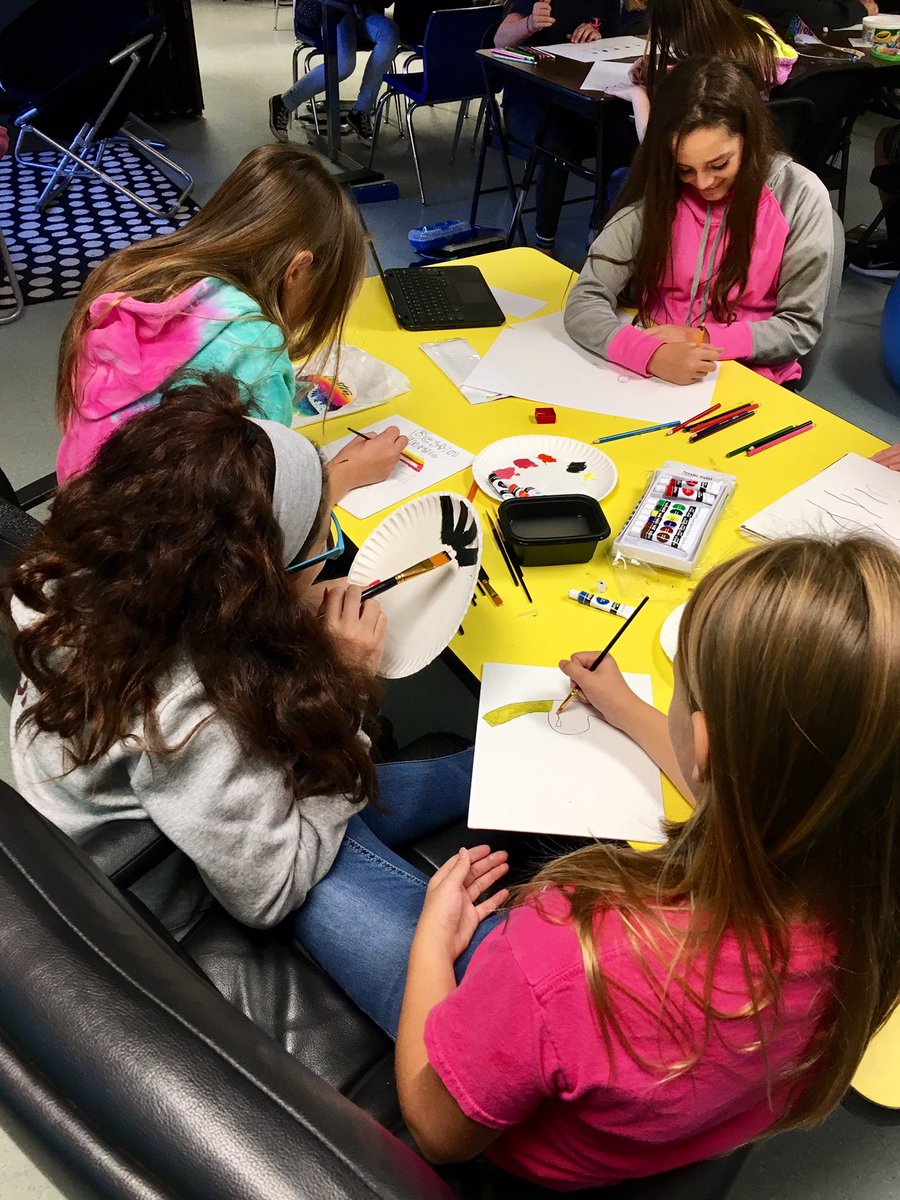 AdventurersCEMS's tweet photo. Students working on creating their Final Product for the Cultural Narratives Project! #CEMSBlazers https://t.co/chg4cpC7gw