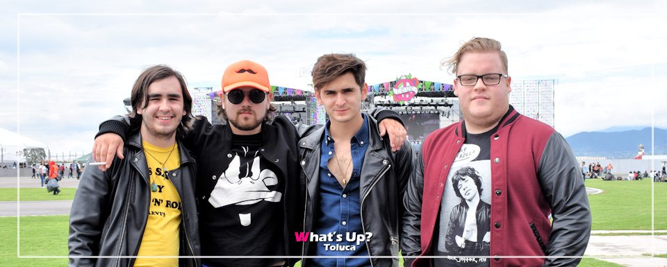 Whatsuptoluca's tweet photo. Un gusto verlos en #RockfestMx @serbia_mx ✌ https://t.co/4g99pDTFgt