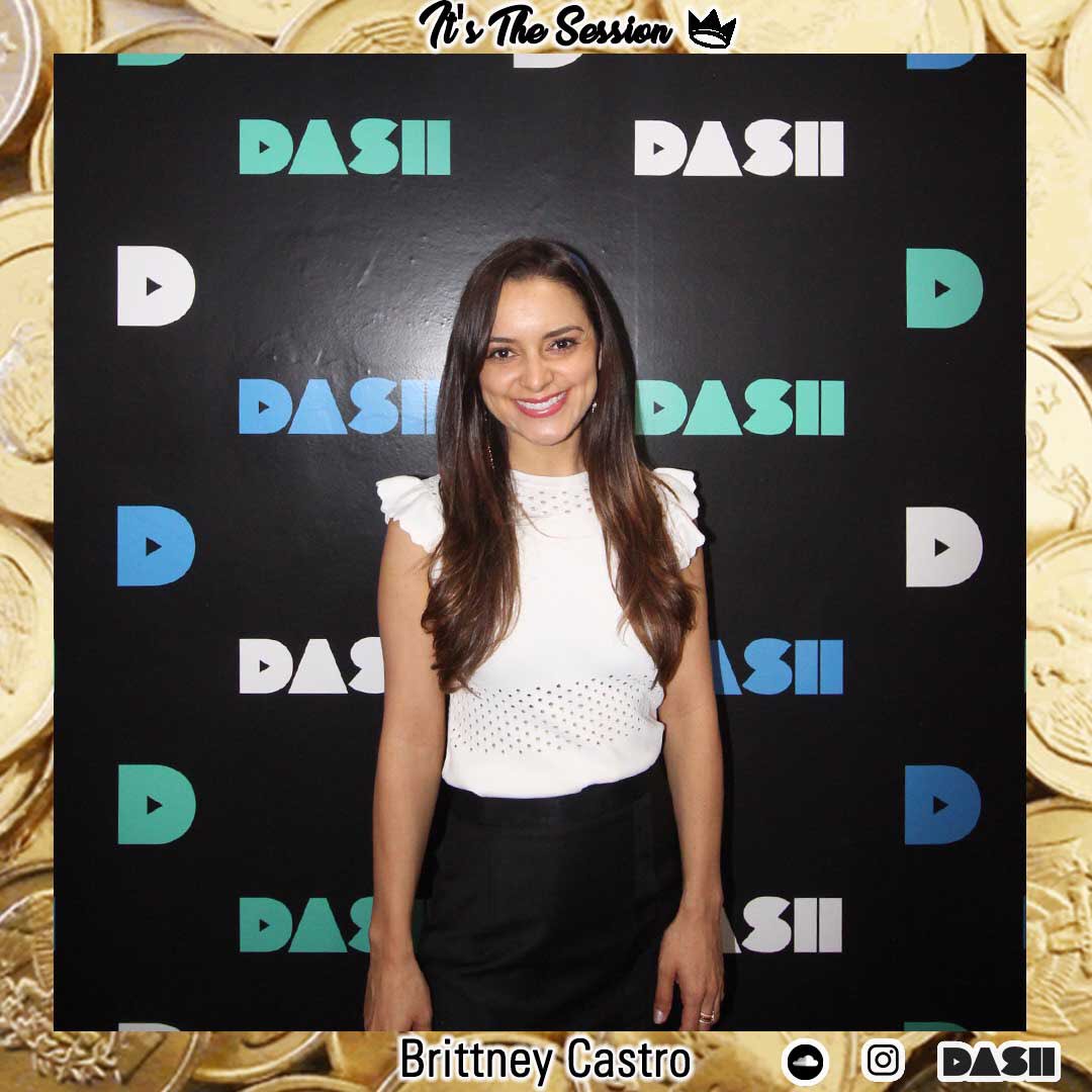 its_thesession's tweet photo. @Brittneycastro, CFP, stops by #itsthesession with tips on how to be financially wise women! ๐ฐOnly on @dash_radio โs #dashtalk 7AM PST https://t.co/dF47AB6UEI